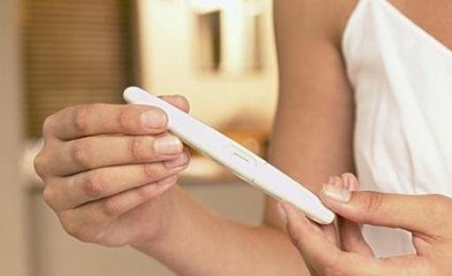 试管婴儿几天能测出怀孕？测孕帮改如何使用测出怀孕？